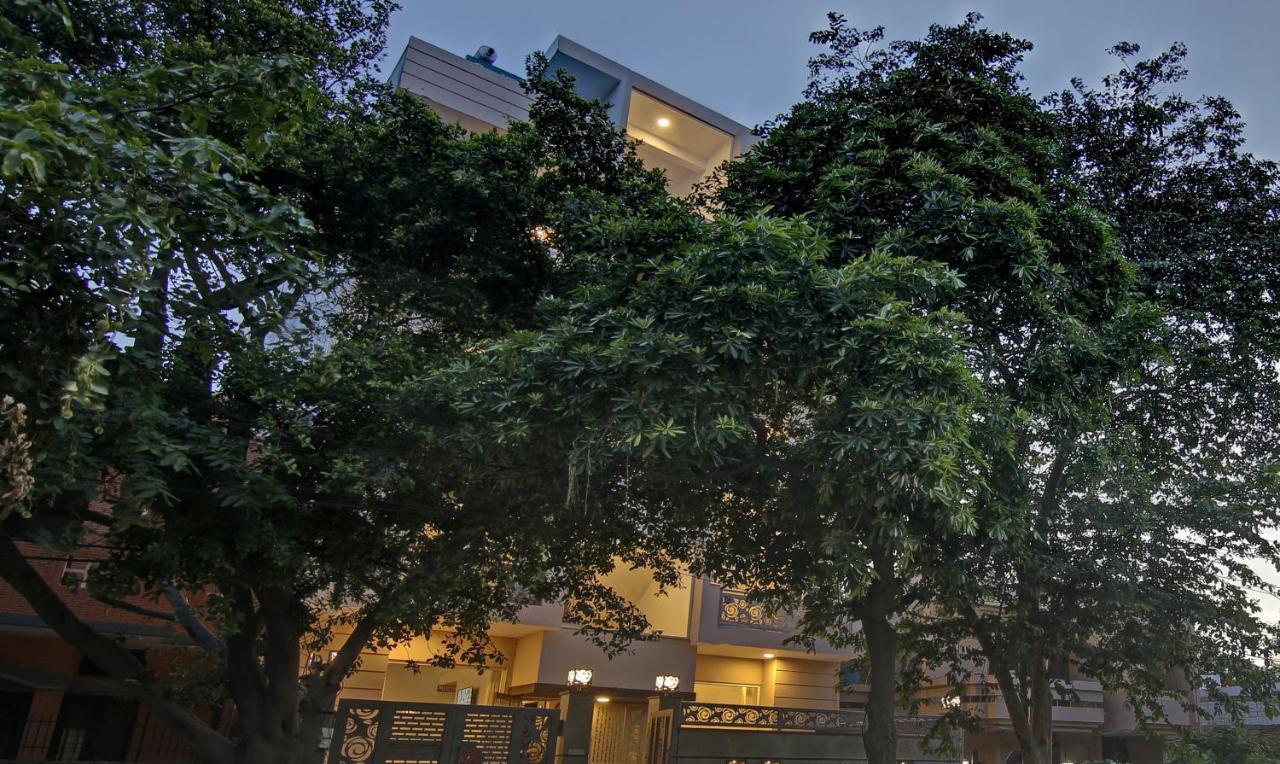 Treebo Aviraj Inn Noida Esterno foto
